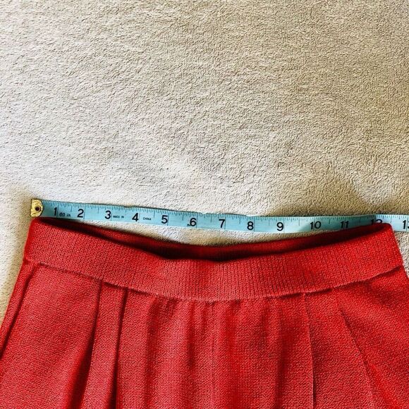 St. John Collection Terracotta Knit Pleated Front Elastic Waist Ankle Pants - Picture 7 of 9